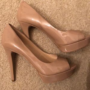 Gorgeous patent leather Jessica Simpson heels!